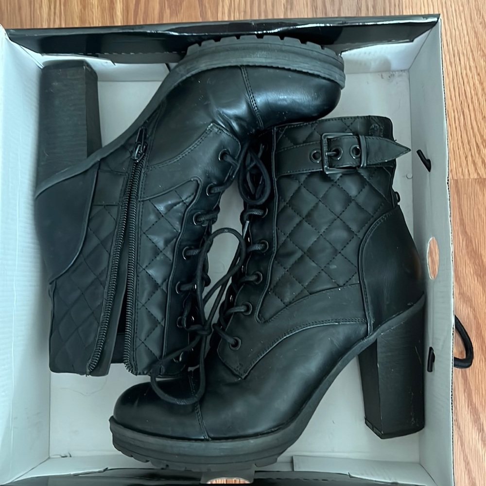 Guess black heeled booties (8.5)